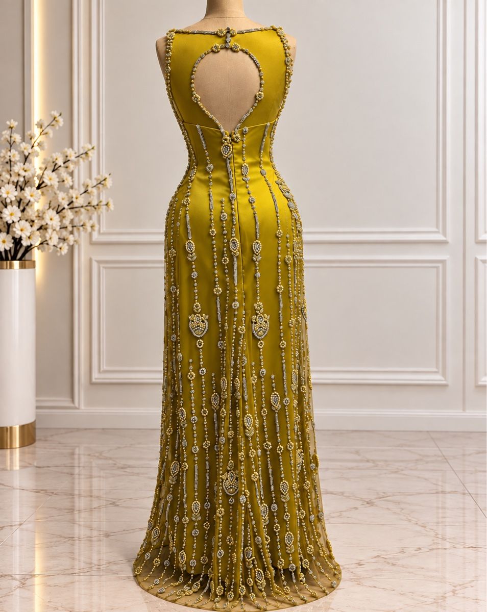 Vestiti: Goldenes Abendkleid – Nuovo (secondo la descrizione) da Hunzenschwil venduto da kry_hc67 1