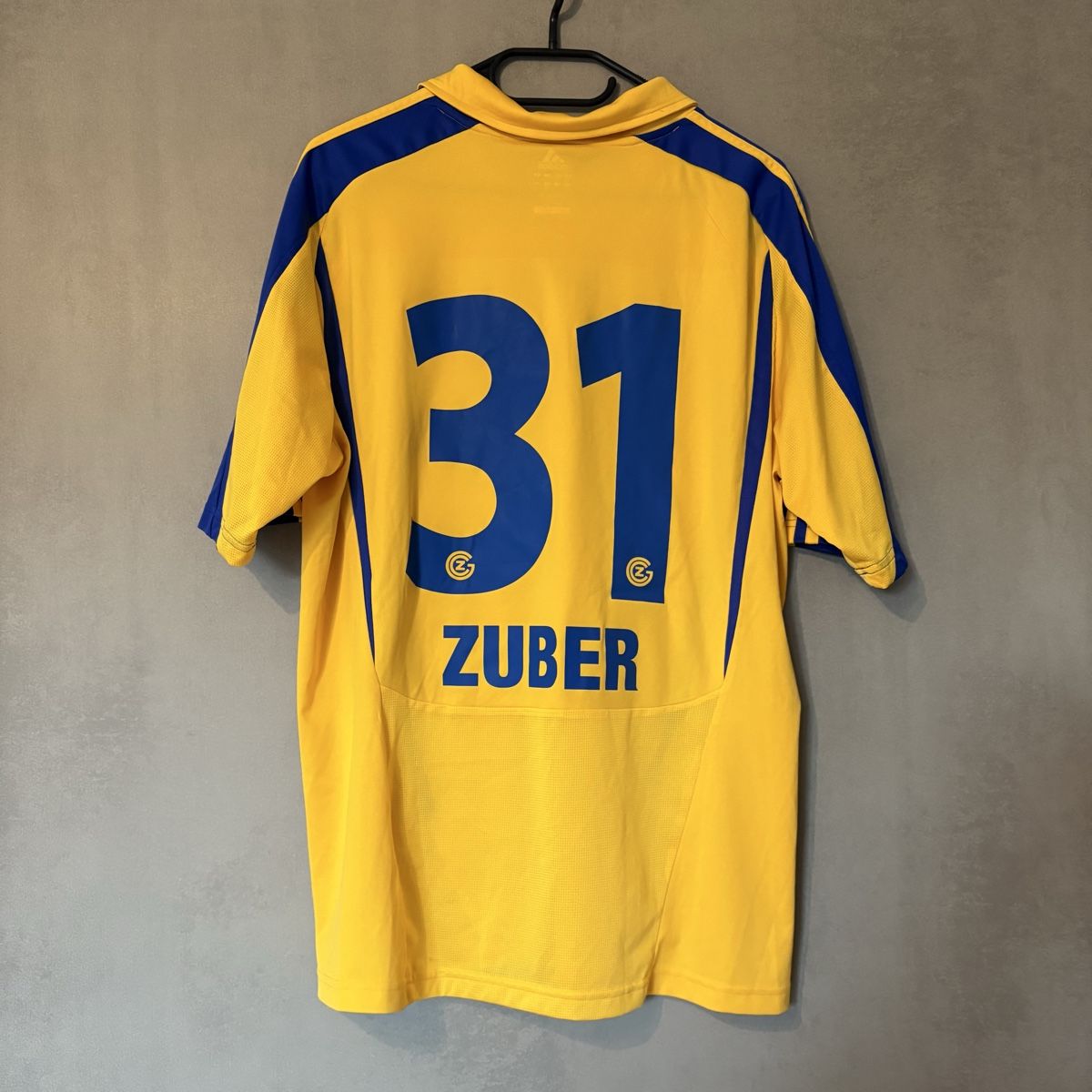 Adidas Canottiere & Pantaloni: Grasshoppers Trikot Adidas Zuber – Usato da Winterthur venduto da LaBodega 3