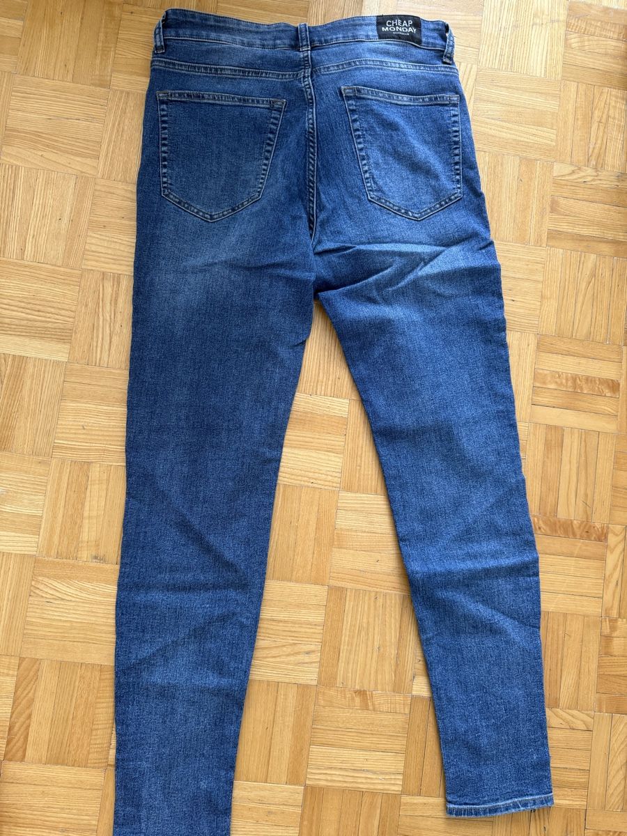 Lotti di vestiti: Herren Hose packt  – Usato da Olten venduto da Tombik 3