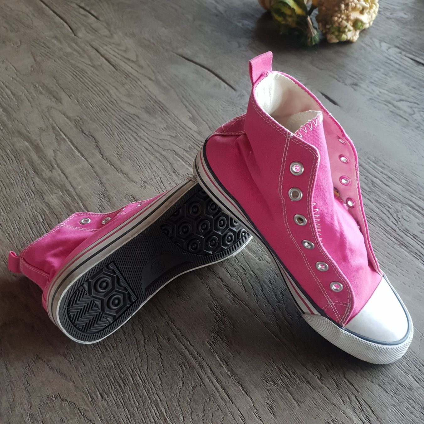 Chaussures hommes: 🐸 SNEAKER PINK 35 – D'occasion à Môtier (Vully) par Frogs