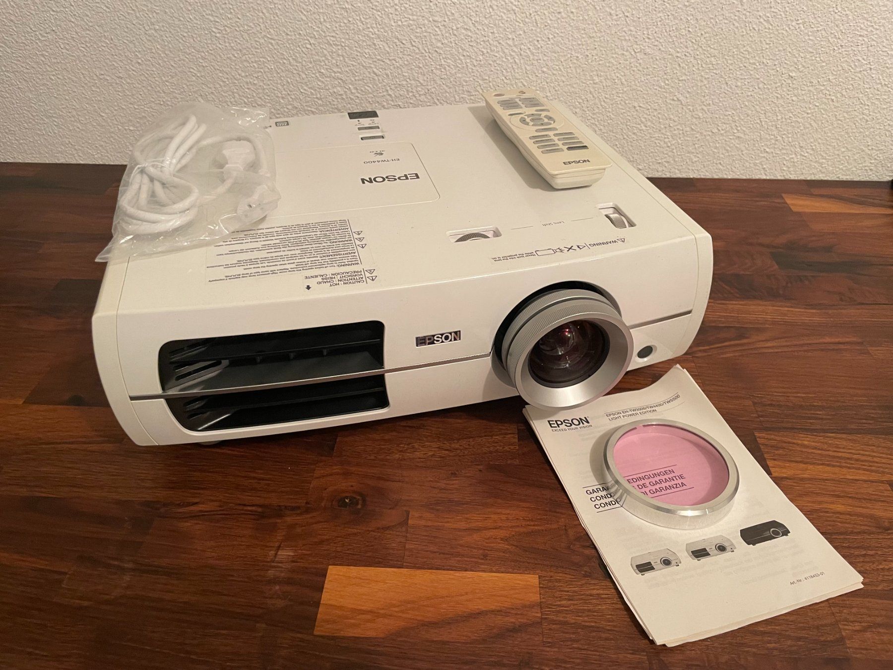 Epson Proiettori: Epson Top Homecinema Beamer TOP – Usato da Mellingen venduto da Browser67