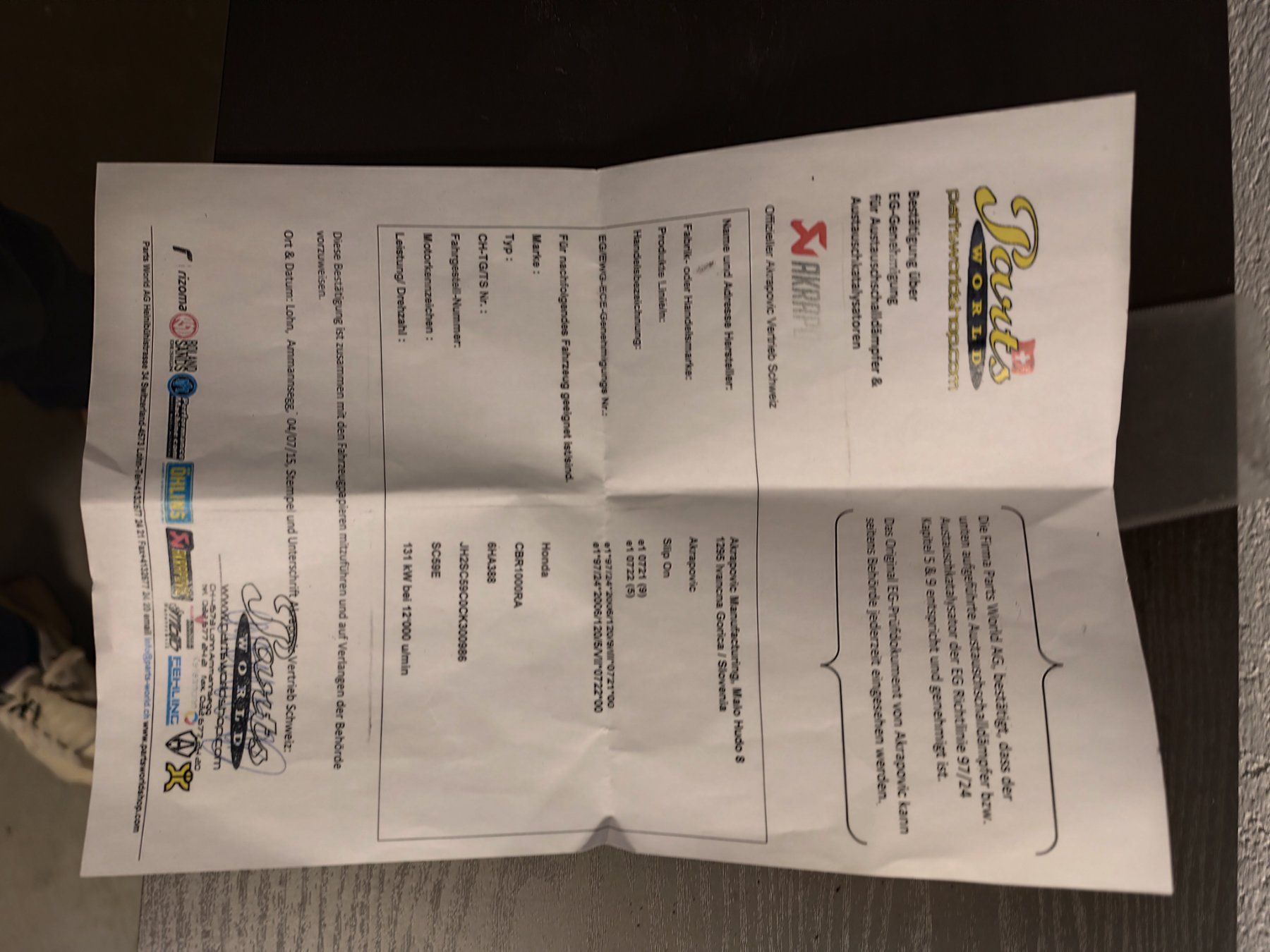 Honda Sistemi di scarico: Scarico Akrapovic in carbonio. – Usato da Flawil venduto da ner_hl98 3