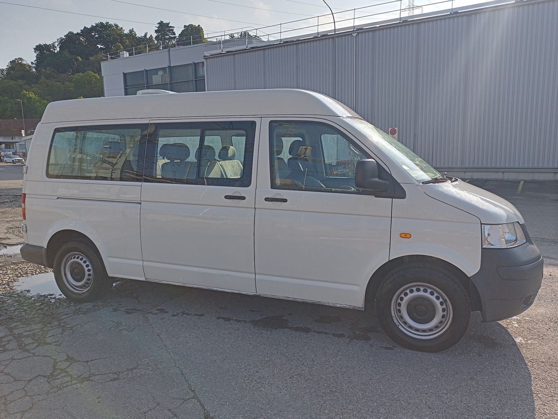 VW Veicoli commerciali: VW T5 (Langversion)–Zuverlässiger Allrounder&Camperbasis – Usato da Basel venduto da RueschMotorColl 1