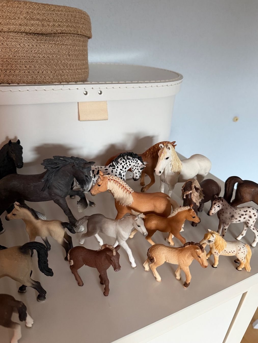 Schleich Spielzeuge: Schleich Pferde 24 Stück – Gebraucht aus Lohn SH von mathea 2