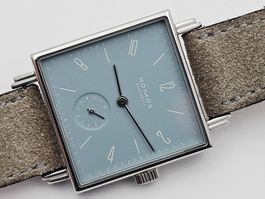 Nomos Glashütte Tetra Himmelblau Stahl Handaufzug