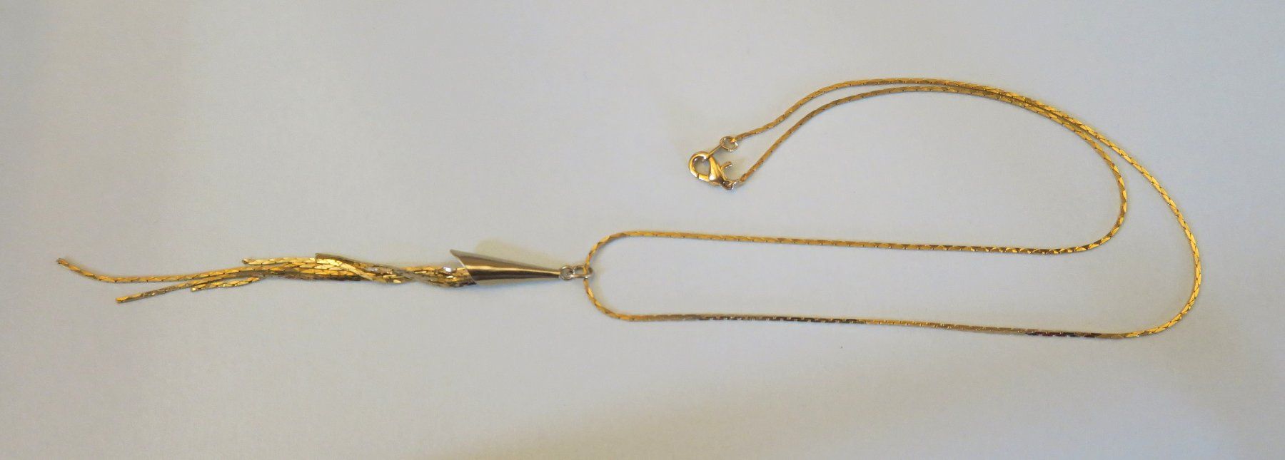 Catenine: Kobra-Kette mit Anhänger – Usato da Brittnau venduto da marlenestone 1