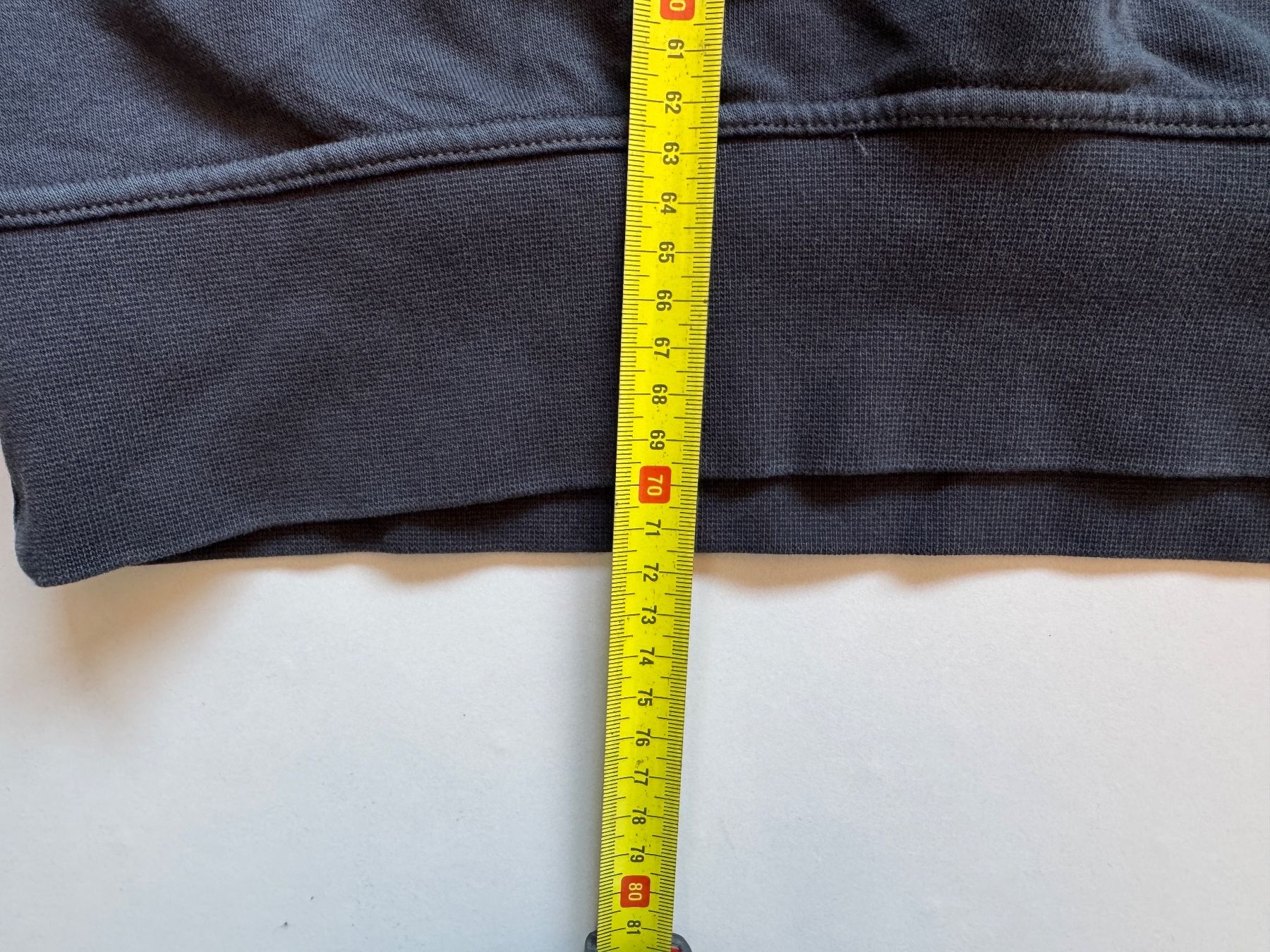Nike Pulls & Sweat-shirts: Nike Sweatshirt Pullover Oversized Dri-Fit WOMEN Sz M – D'occasion à Neuchâtel par _Easy_to_Find_ 4