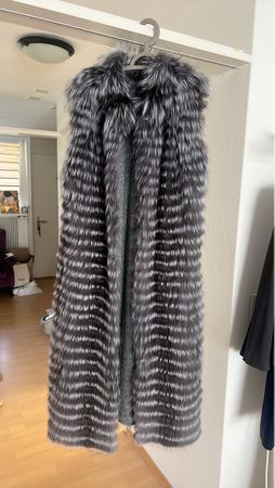 Luxuriöser Pelzmantel mit Silberfuchs Fur - Winter-Must!