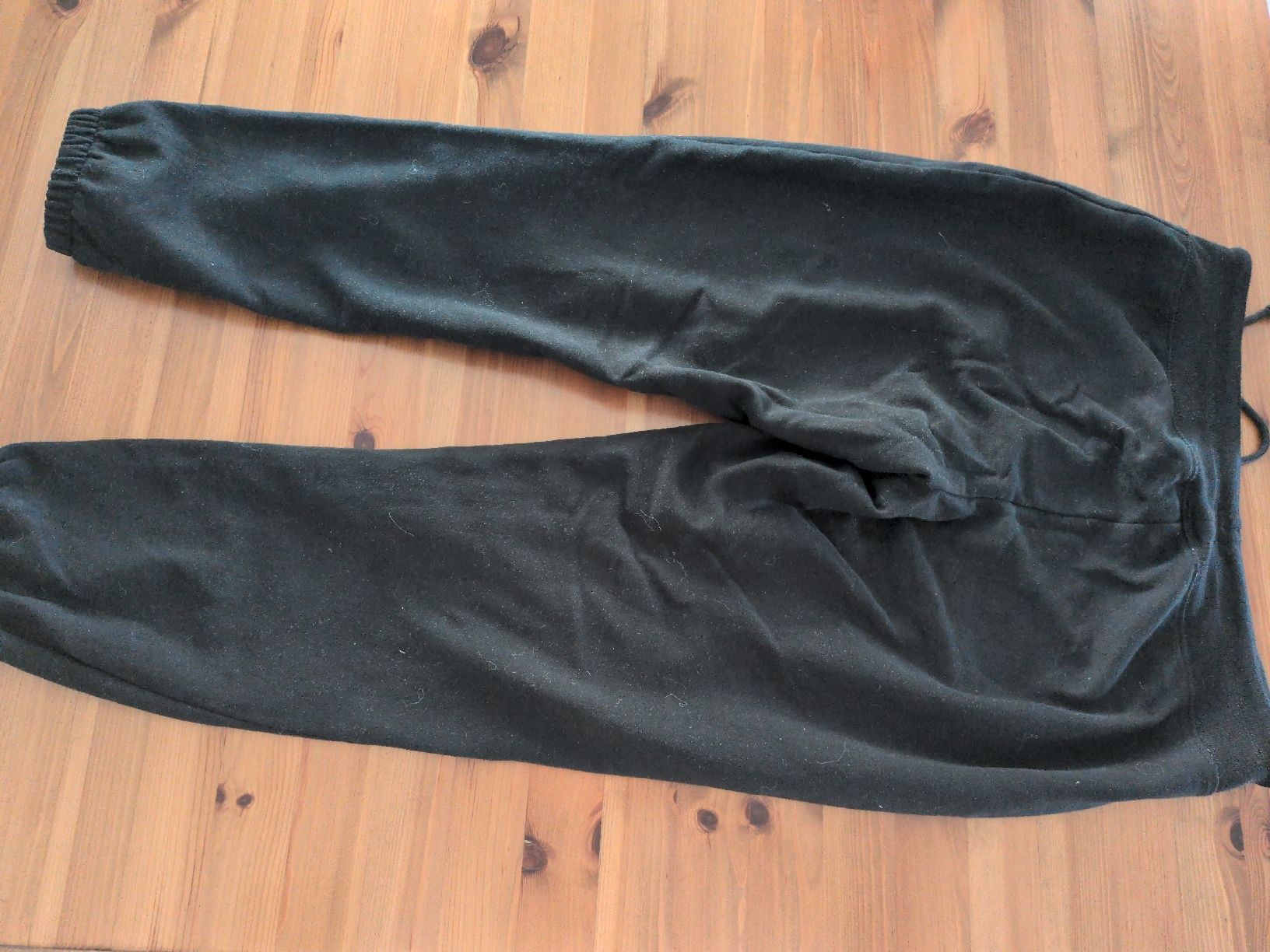 Gap Hosen: Gap Trainerhosen – Neu (gemäss Beschreibung) aus Aarburg von Noemi.H 4