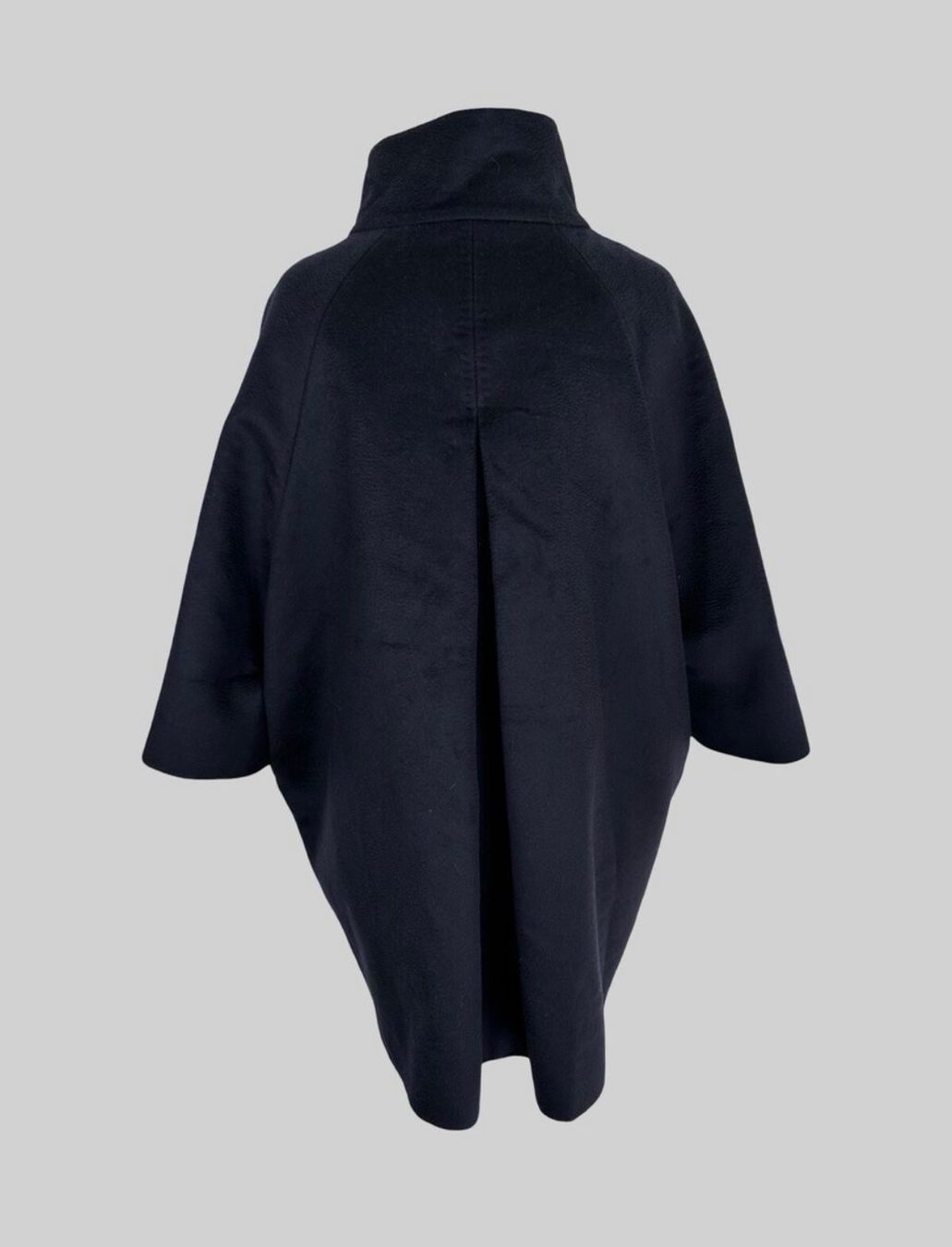 Max Mara Cappotti: Max Mara Mantel Navy – Usato da Zug venduto da MOrg01 2