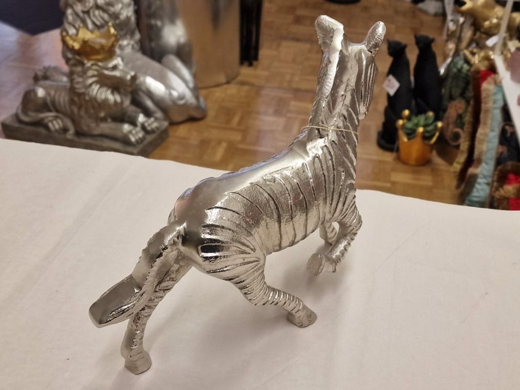 Statuette: Deko Zebra aus Aluminium – Nuovo e nell'imballaggio originale da Schaffhausen venduto da AtelierPudesco 4