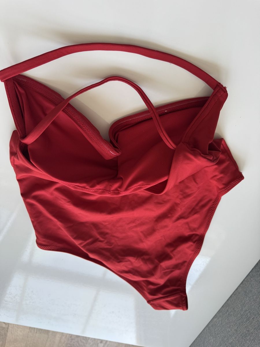 H&M Maillots de bain & Bikinis: Badeanzug – D'occasion à Rotkreuz par Mini_mela33 2