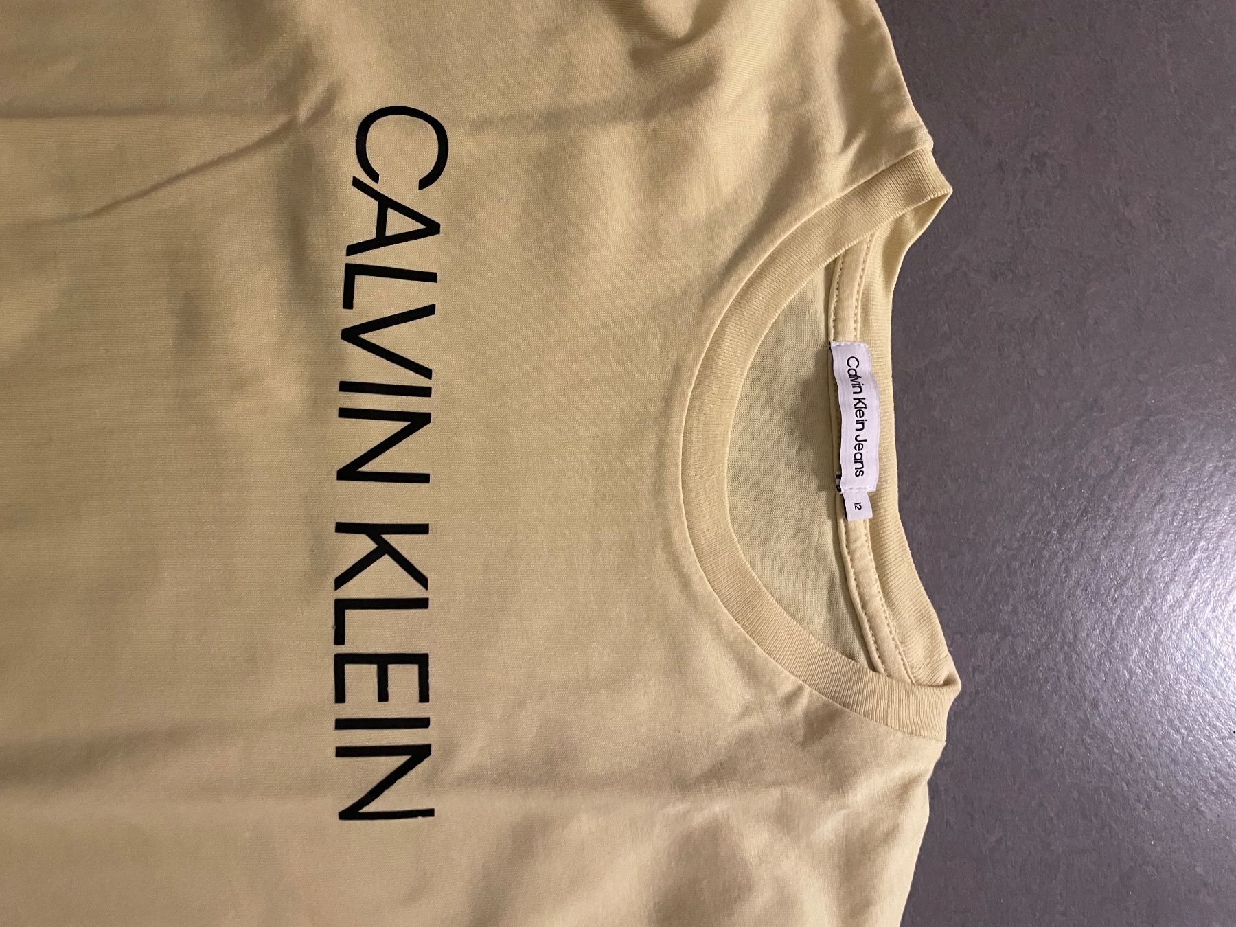 Calvin Klein Hemden, T-Shirts & Polos: Calvin Klein T-shirt – Neu (gemäss Beschreibung) aus Zürich von Ivona3 1