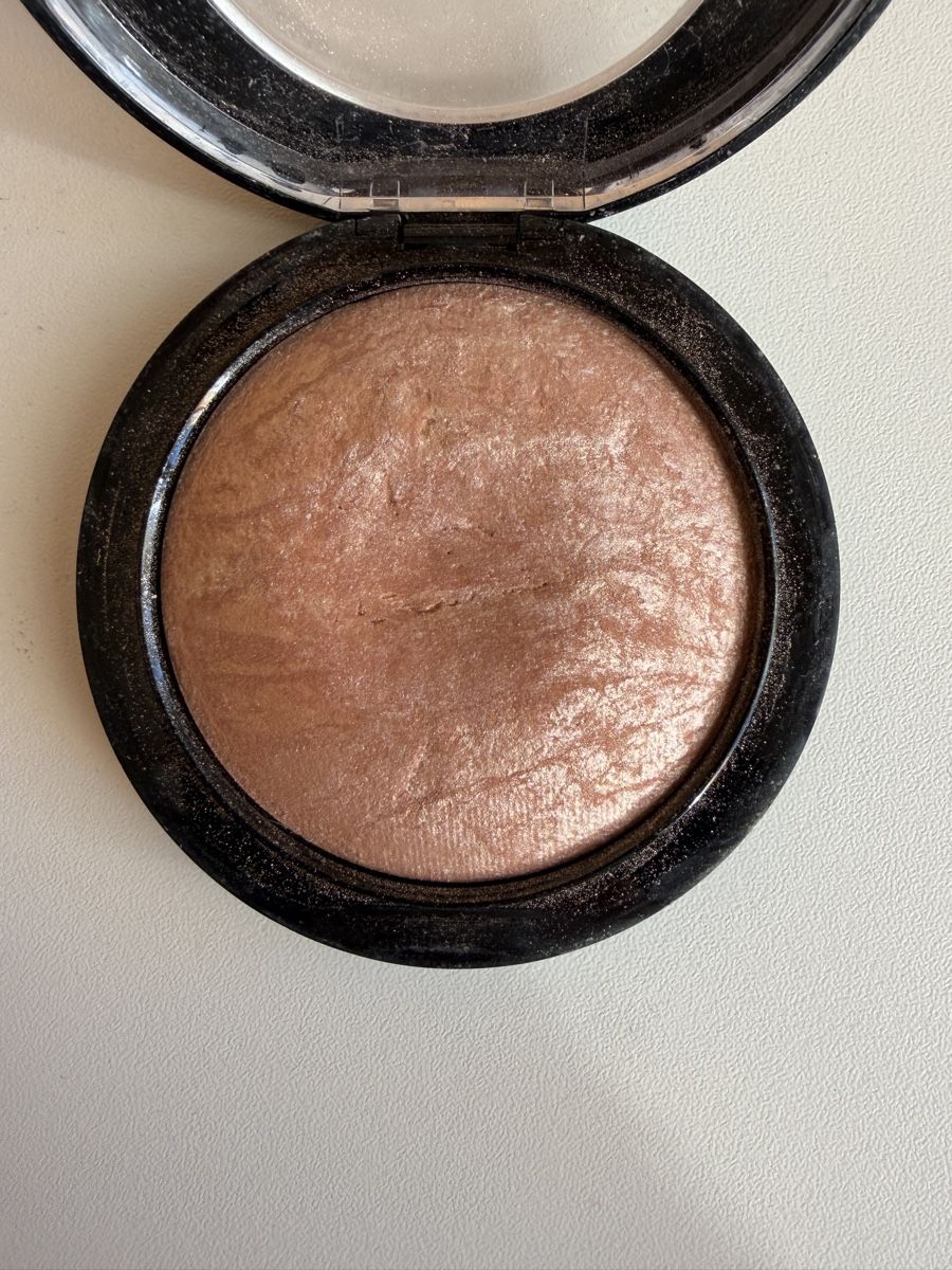 Mac Cosmetics Maquillage: Mac Highlighter Soft and Gentle – D'occasion à Schmerikon par 80zz08 2