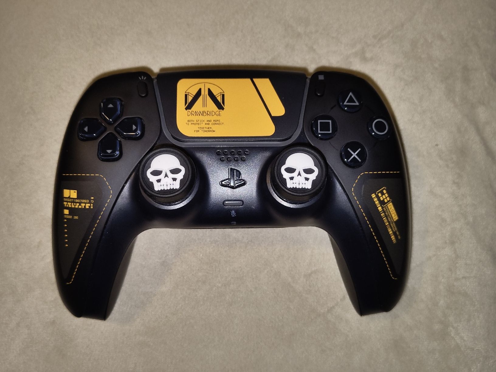 Sony Controller: Death Stranding 2 PS5 Duelsense Controller - Limited Edition – Usato da Glattbrugg venduto da har_jgc7 2