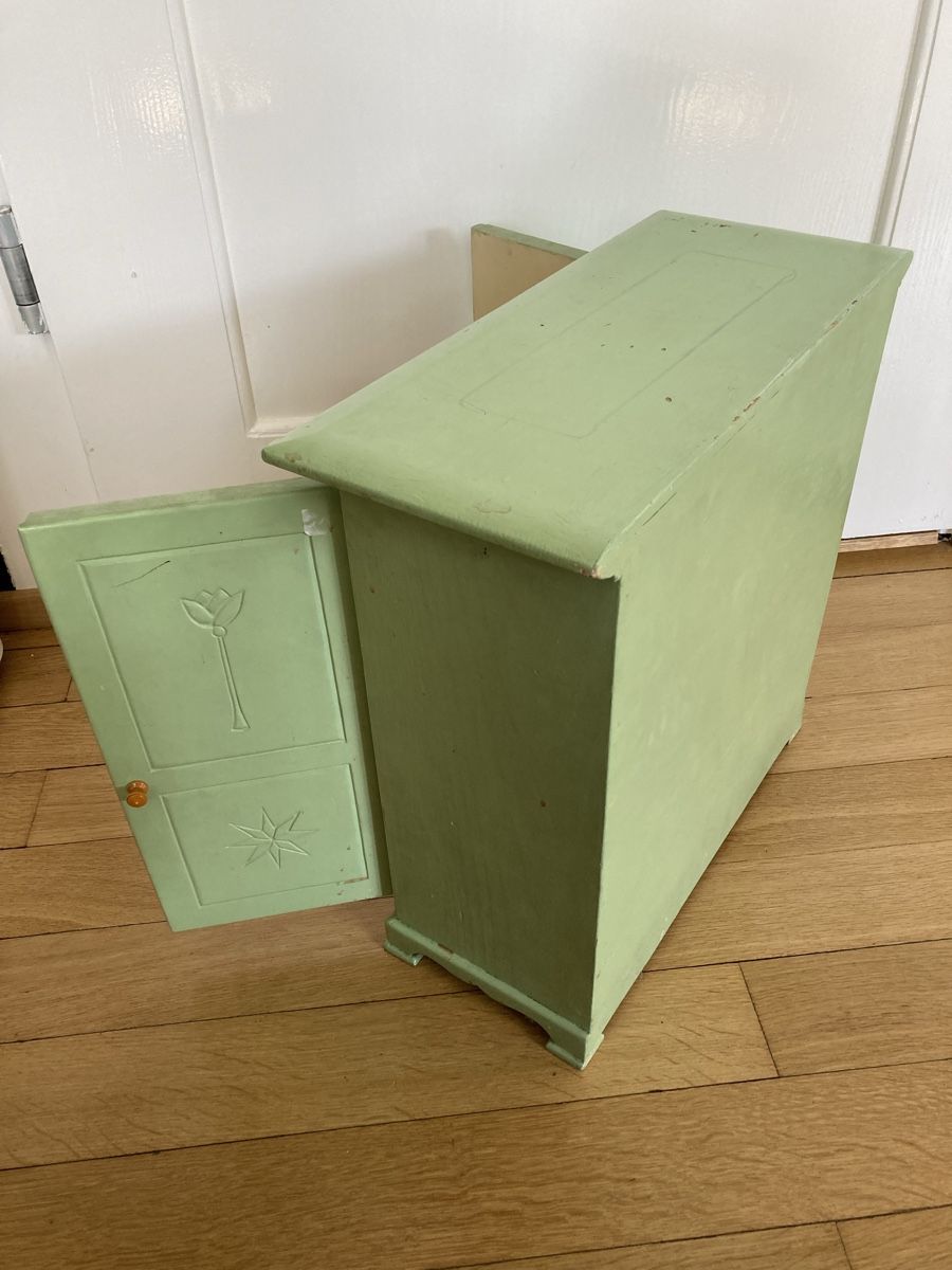 Giocattoli: Puppenschrank Apotheke Holz – Usato da Wallisellen venduto da snoway 3