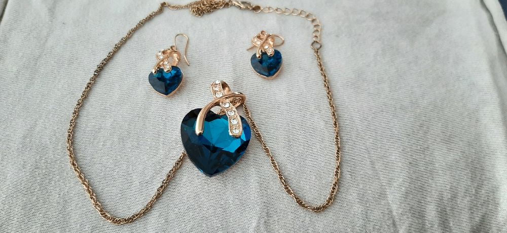 Dishowme Perlen Schmuck Set 4-teilig - Herz Halskette & Ohrringe Im Vintage Look