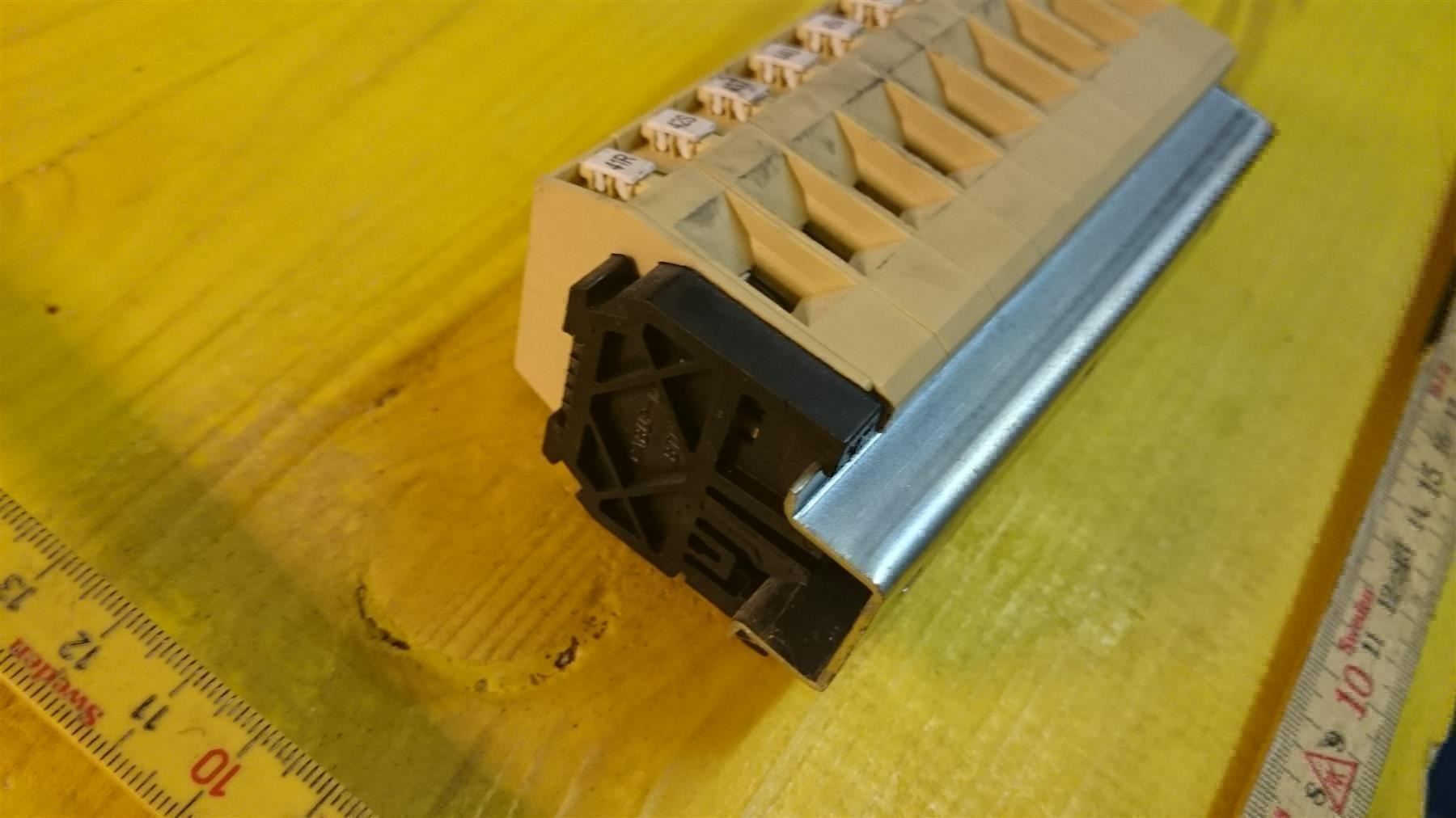 Alimentazione elettrica: Reihen Elektroklemmen – Usato da Glarus venduto da Mdelphi 6