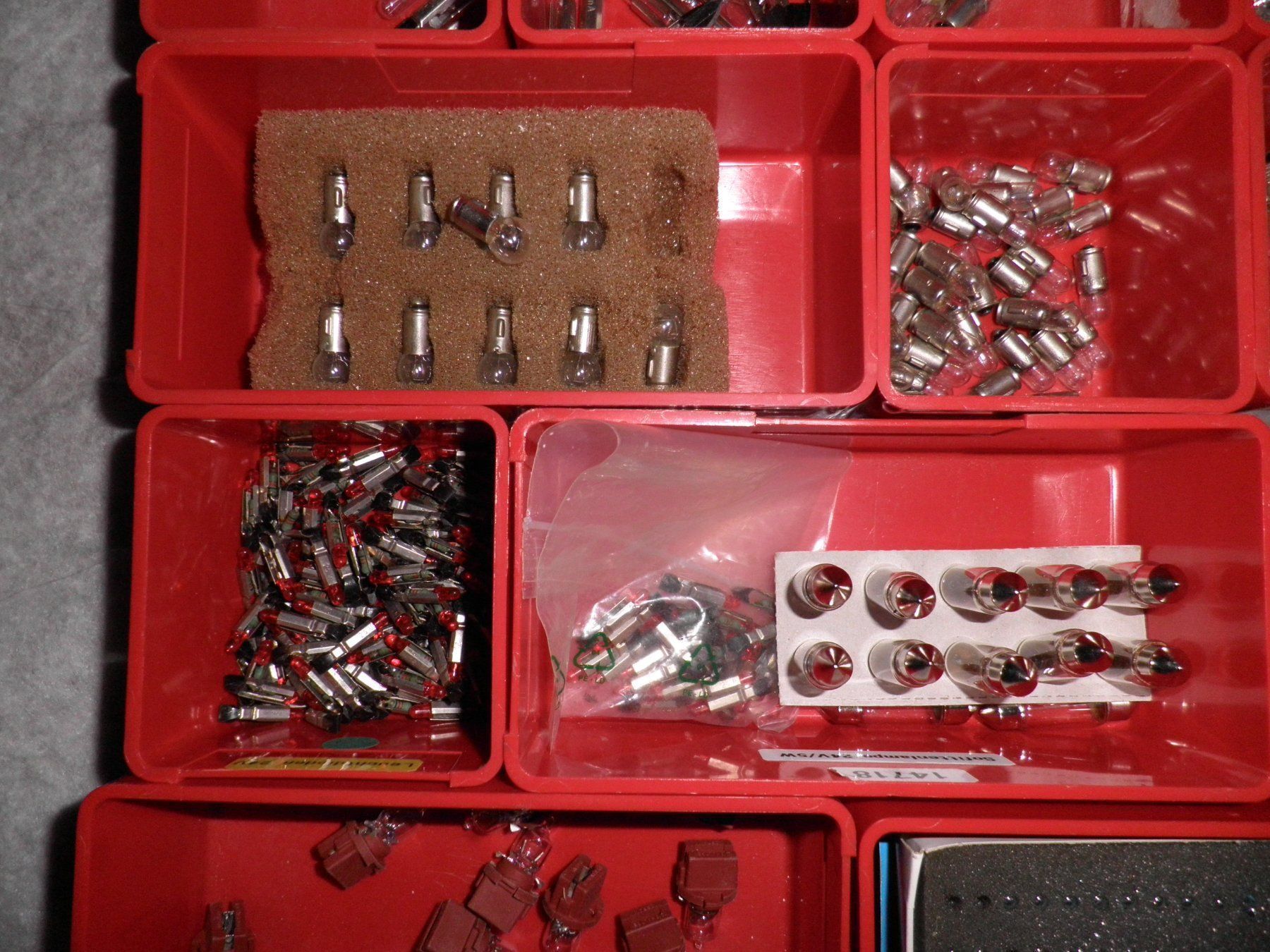 Elektronikbauteile: Schaltschrank Industrieleuchtmittel – Neu (gemäss Beschreibung) aus Oftringen von shoptwotrade 3