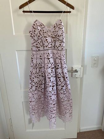 NEU Self Portrait Spitzenkleid Midi