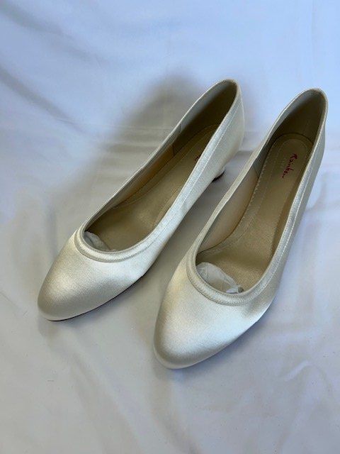 Rainbow Damenschuhe: Brautschuh Ramona von Rainbow Gr. 10 / 43 – Neu (gemäss Beschreibung) aus Rothenburg von stacostaco