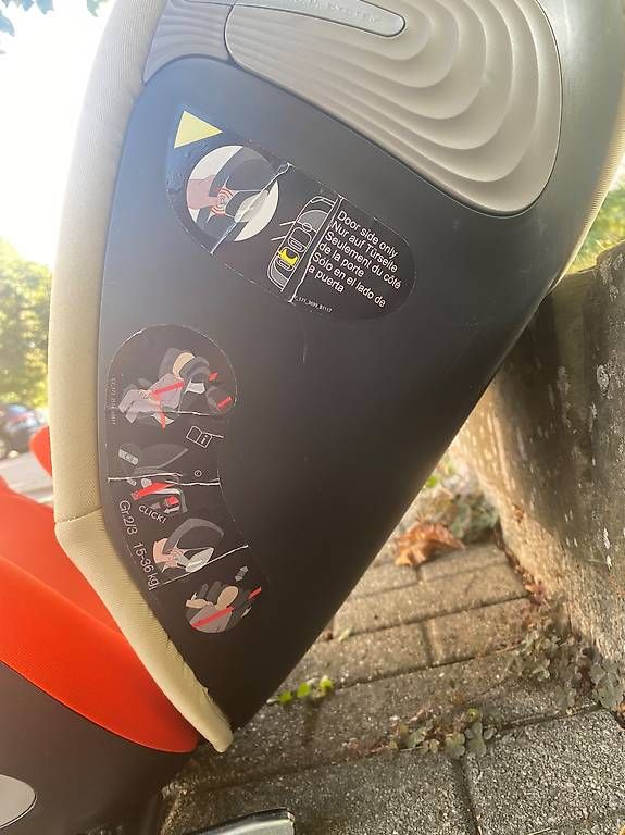 Sièges auto: Kinder Autositz  – D'occasion à Steinach par Susansung 3