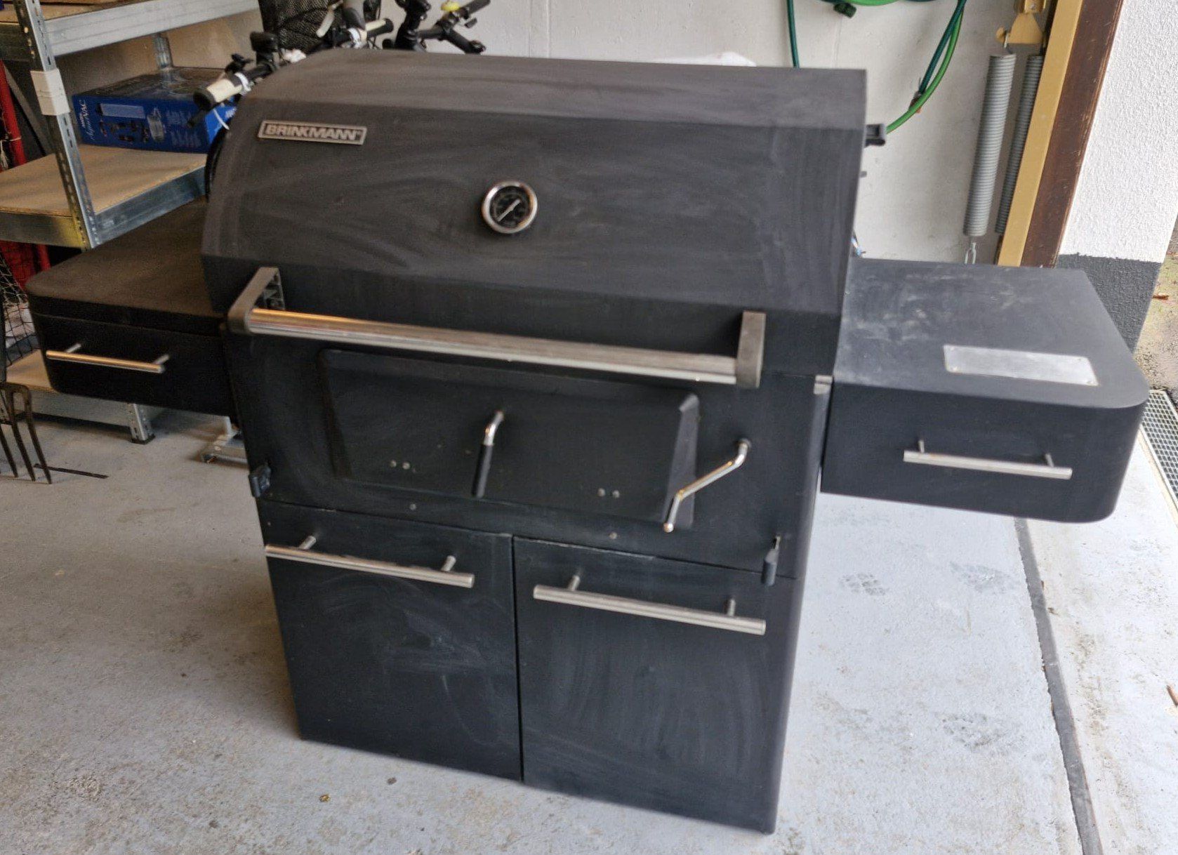 Griglie: Holzkohlegrill Brinkmann – Usato da Madetswil venduto da s_l_ss5b