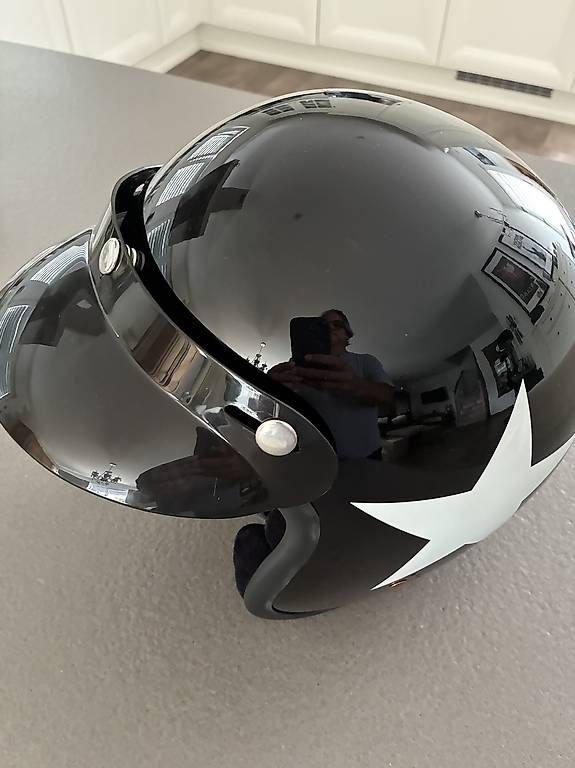 Caschi & visiere: A vendre casque moto – Usato da La Chaux-de-Fonds venduto da Arota 1