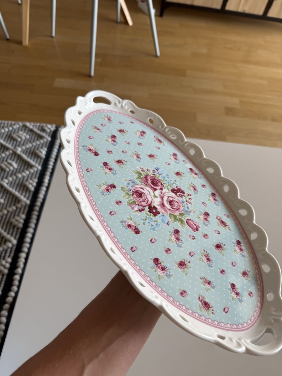 Piatti di portata: Serviertablett oval mit Rosenmuster Keramik  – Usato da Winterthur venduto da ivule2000 1