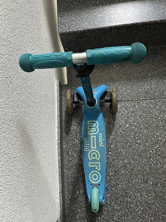 Kickboard: Micro Mini Scooter Blau/Türkis – Usato da Rapperswil-Jona venduto da Alechen07 2