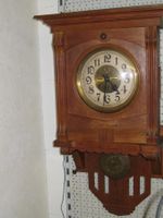 Antike Wanduhr, Holz, Rarität, Sammlerstück