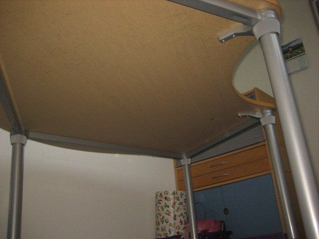 Ikea Bureaux: IKEA Prioritet Bürotisch – D'occasion à Winterthur par pf02 7