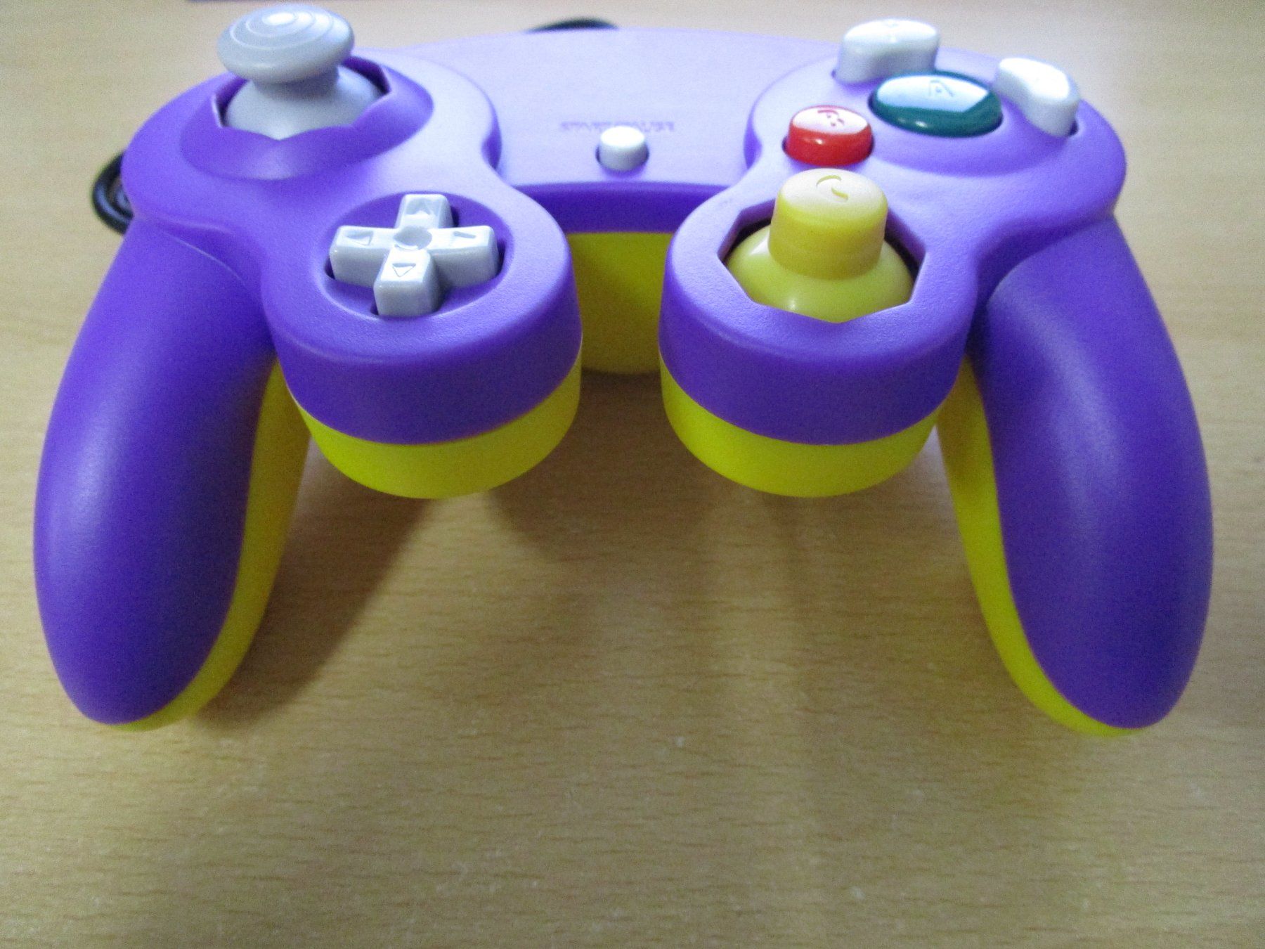 Controller: Game Cube Controller Joypad Wario purple yellow violett/gelb – Nuovo (secondo la descrizione) da Goldau venduto da agestuffer