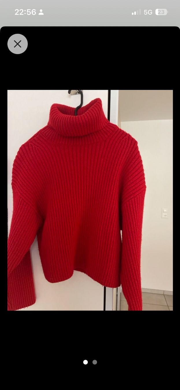 Pullover & Sweatshirts: Roter Rollkragenpulli, M – Gebraucht aus Zürich von Carlo05101971