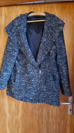Wintermantel, halblang schwarz weiss Grösse XL