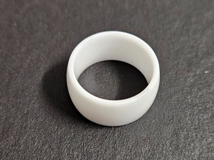 Anelli: Ring weiss aus Keramik   Gr. US 9- – Nuovo (secondo la descrizione) da Kreuzlingen venduto da RahMal 3