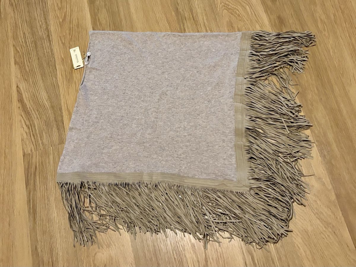 Altro in  Abbigliamento & Accessori: Cashmere Mix Poncho mit Fransen – Nuovo (secondo la descrizione) da Baden venduto da Tiffany6878 3