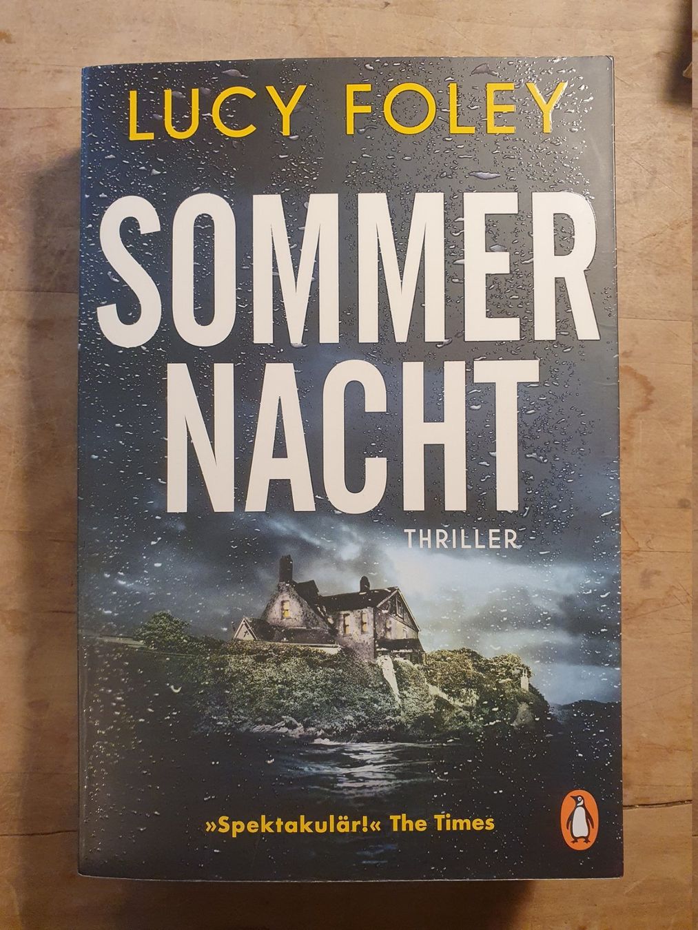 Libri: Sommernacht Lucy Foley Penguin – Usato da Zürich venduto da loosebone