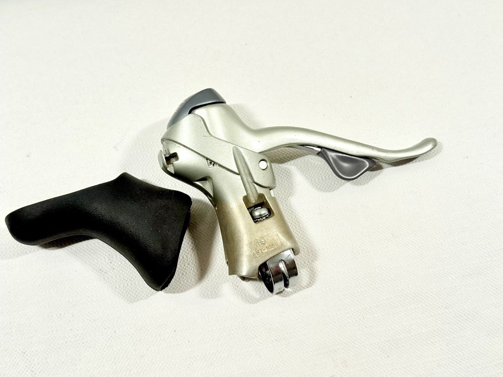 Levier Frein/Vitesse Droit Shimano 105 ST-1055 8 Vitesses - Vélo Route Japon
