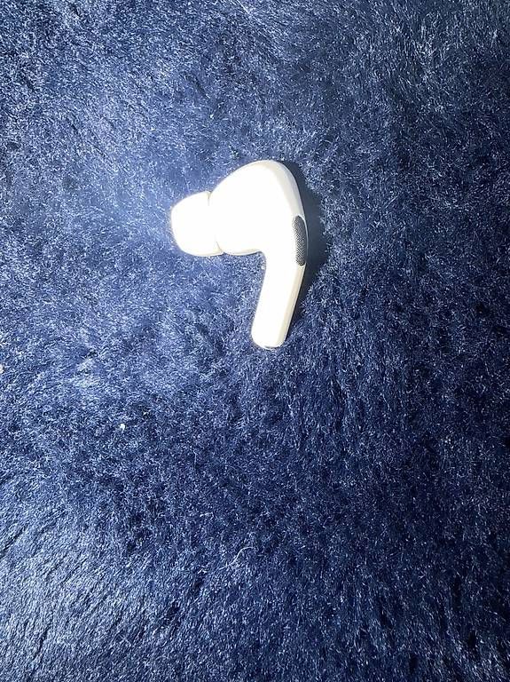 Cuffie: Airpods Pro Left one + Case  – Usato da Köniz venduto da ges_786t 4
