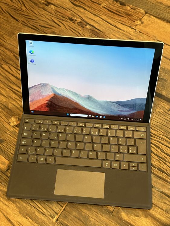 Surface Pro7+ mit i7, 16 GB RAM, Win 11 und Touchscreen (Gebraucht) in ...