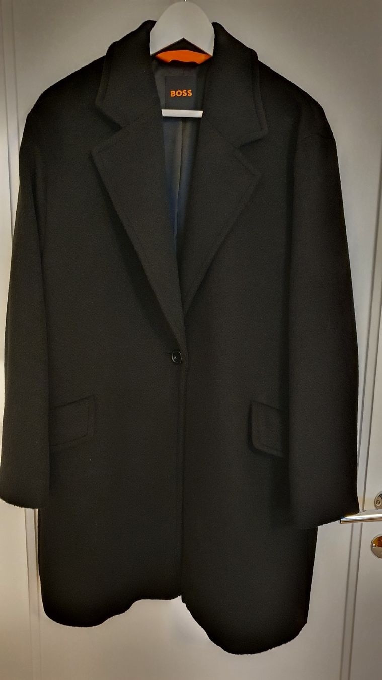 Hugo Boss Mäntel: Boss Mantel – Neu (gemäss Beschreibung) aus Basel von and_xs78