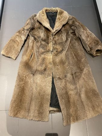 Eleganter Vintage Pelzmantel Familienerbstück