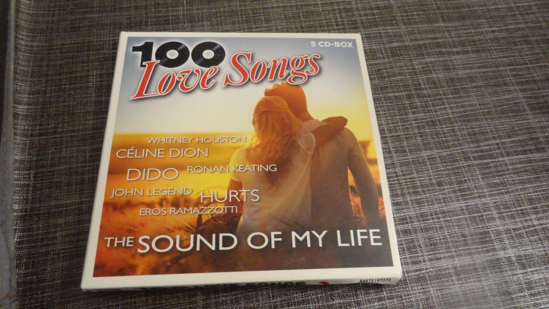 CDs: 100 Love Songs 5-CD BOX CD – Gebraucht aus Olten von Disc-Ausverkauf