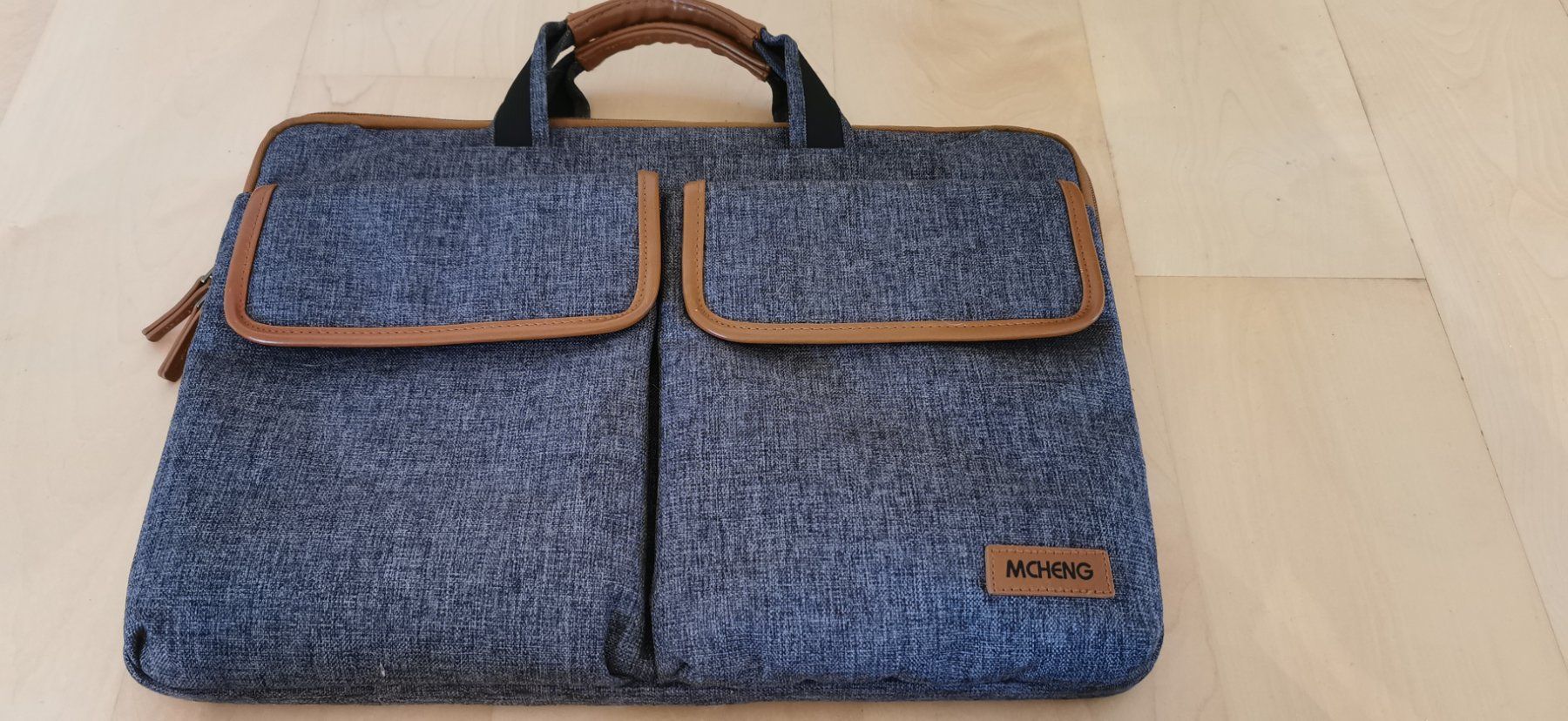 Borse: Laptop Hülle / Tasche – Nuovo (secondo la descrizione) da Wettingen venduto da Nini54