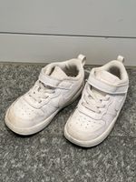 Nike Sneaker, Grösse 25