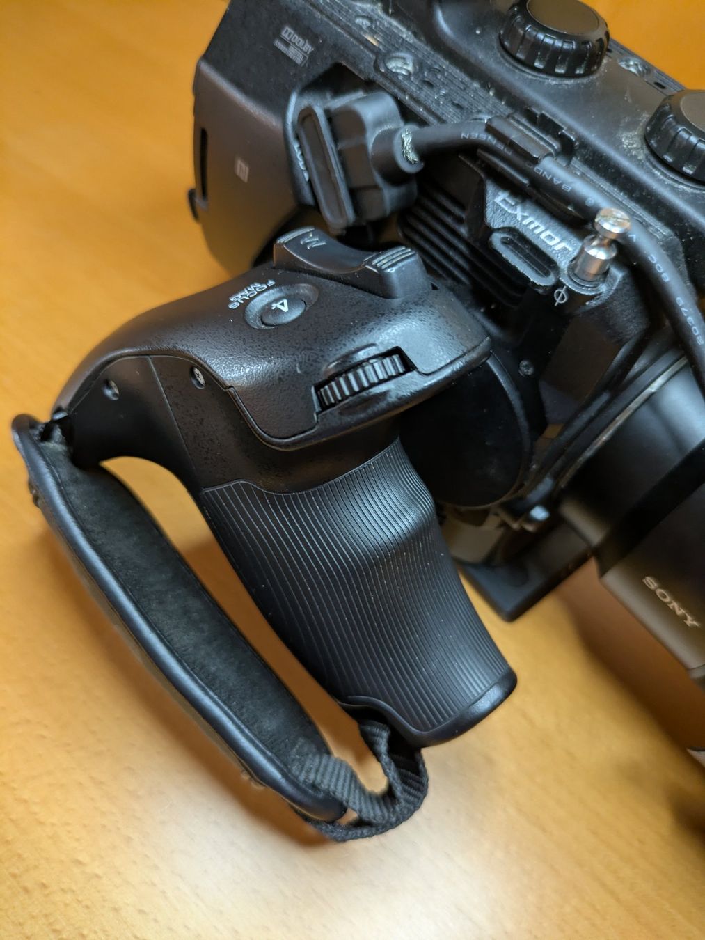 Sony Videocamere: Sony PXW-FS5 4K mit Objektiv – Usato da Neerach venduto da ciegolink 6