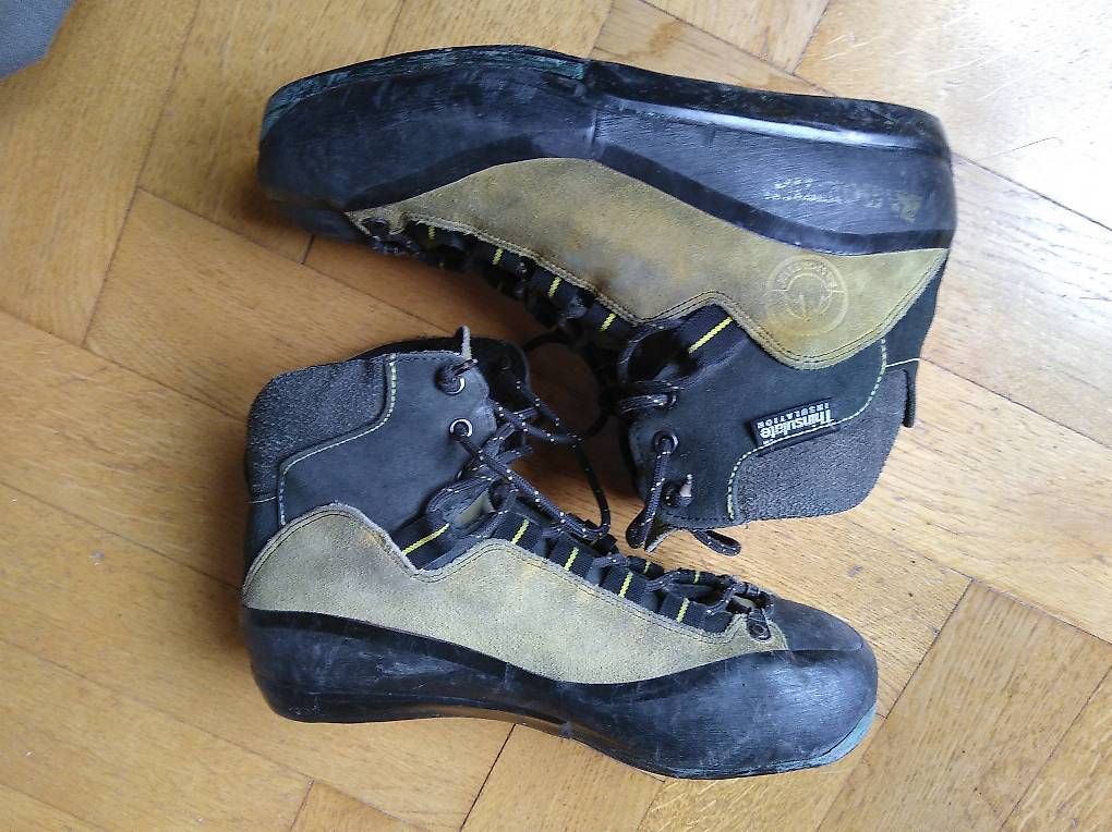 Damenschuhe: Chaussures fruit boots artisanales dry tooling avec crampons – Gebraucht aus Genève von sphakka 3