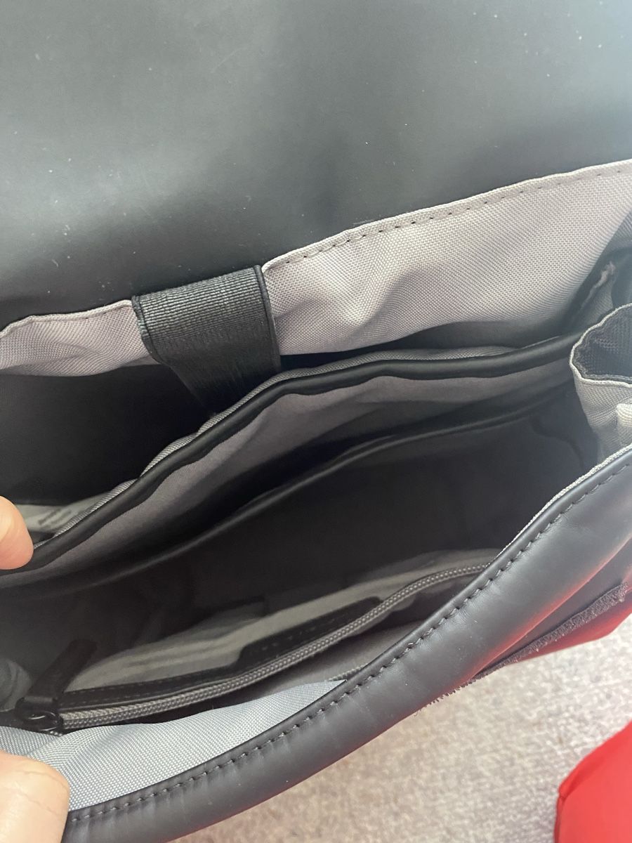 Kapten & Son Zaini: Kapten & Son Rucksack, Modell Fyn, Schwarz – Usato da Rickenbach Sulz venduto da mir_5z2z 1