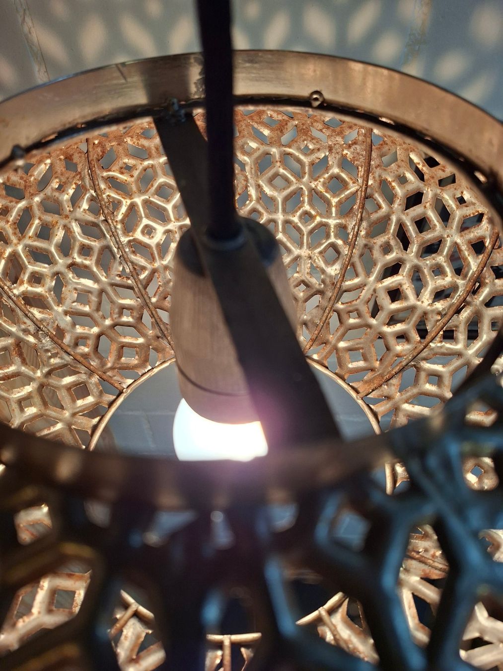 Lampes: Vintage Hängeleuchte, Balkonlampe – D'occasion à St.Niklausen LU par Wirdbereitsverwendet 6
